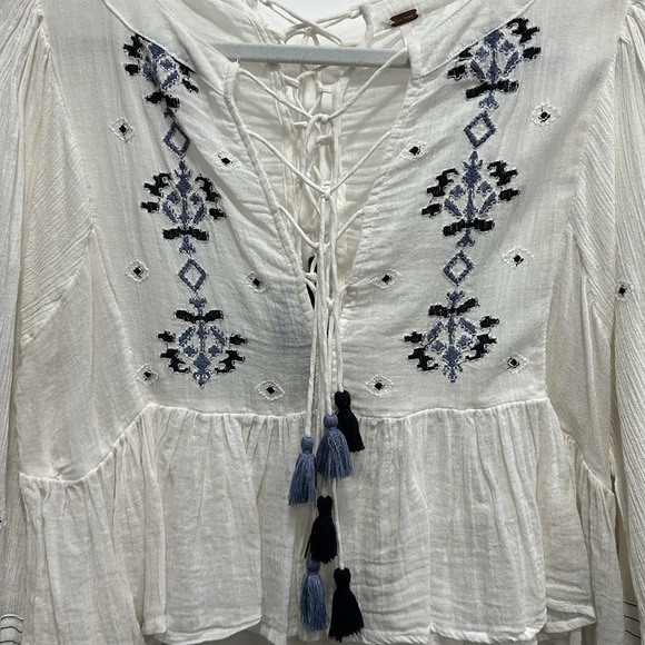 Free People Lace-Up White Top Size Medium - Picture 3 of 9